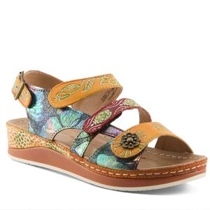 L’artiste Sumacah Sandals